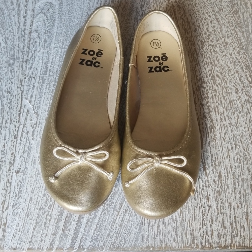 Girl shoes
